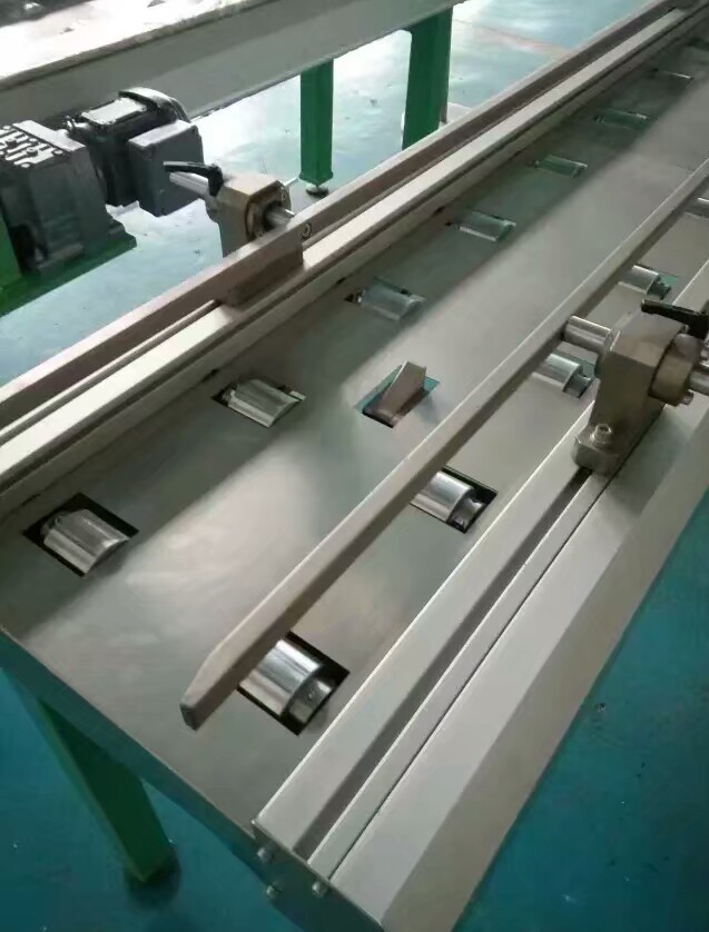 自動(dòng)化流水線設(shè)備