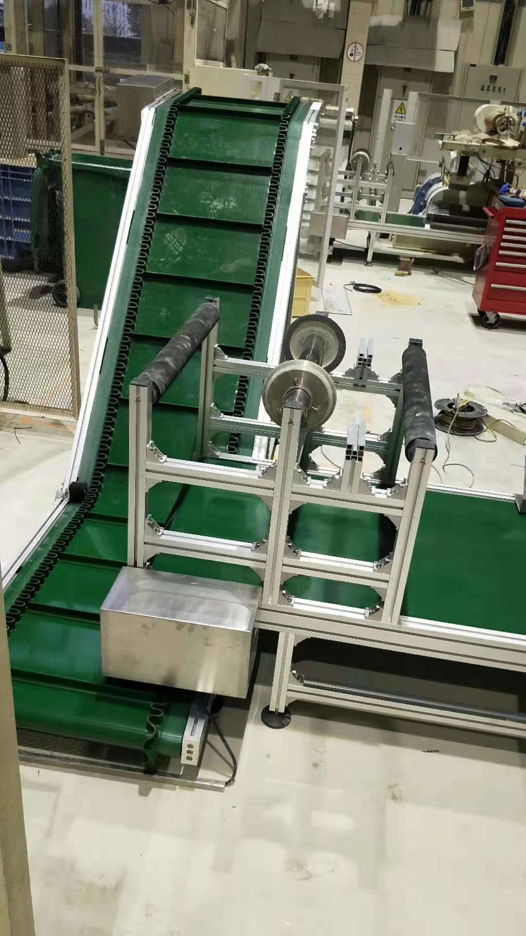 帶式輸送機.jpg 帶式輸送機.jpg